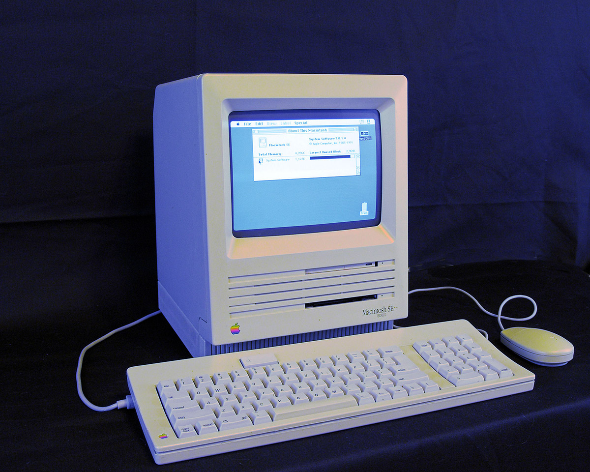 Apple Macintosh SE