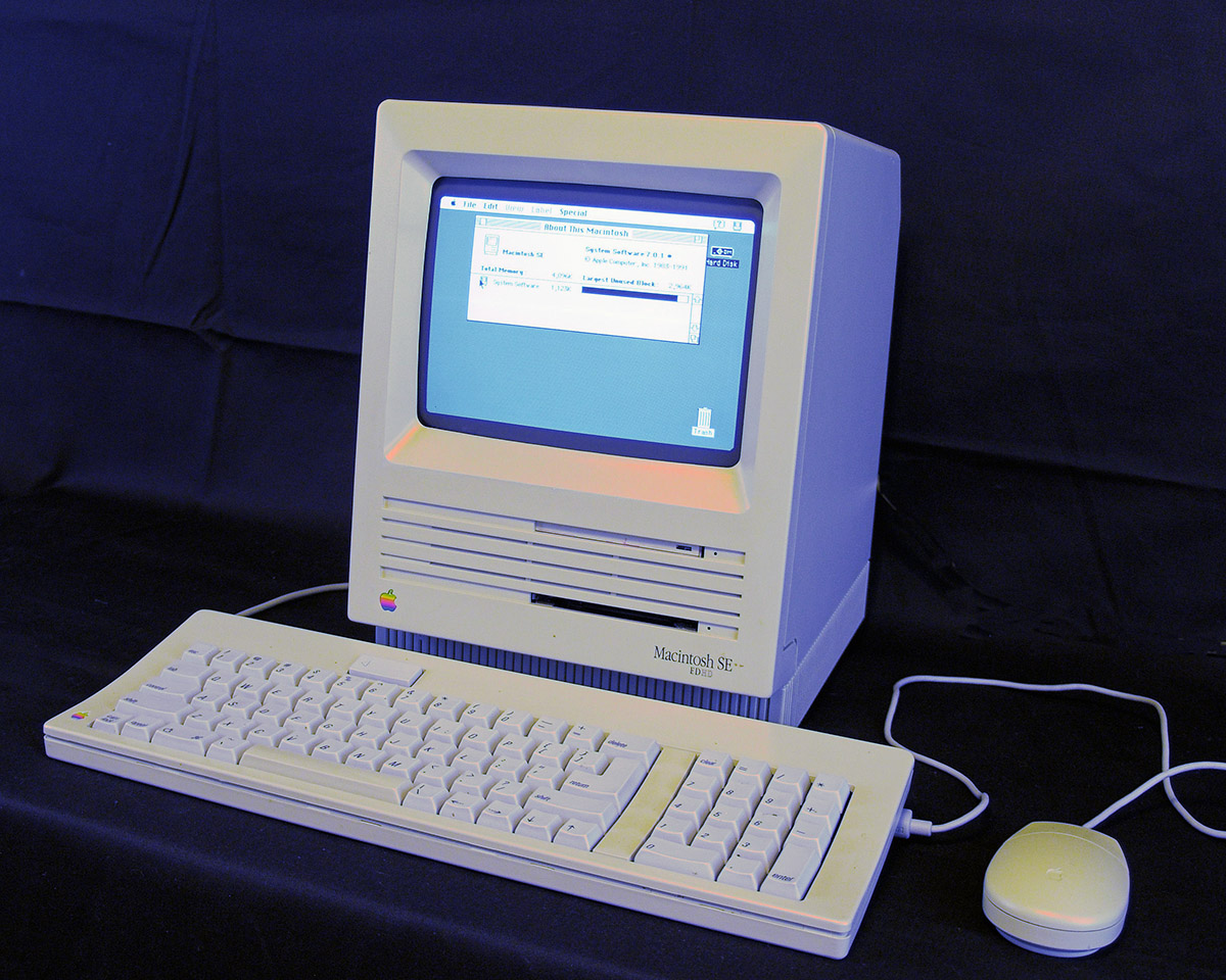 Apple Macintosh SE