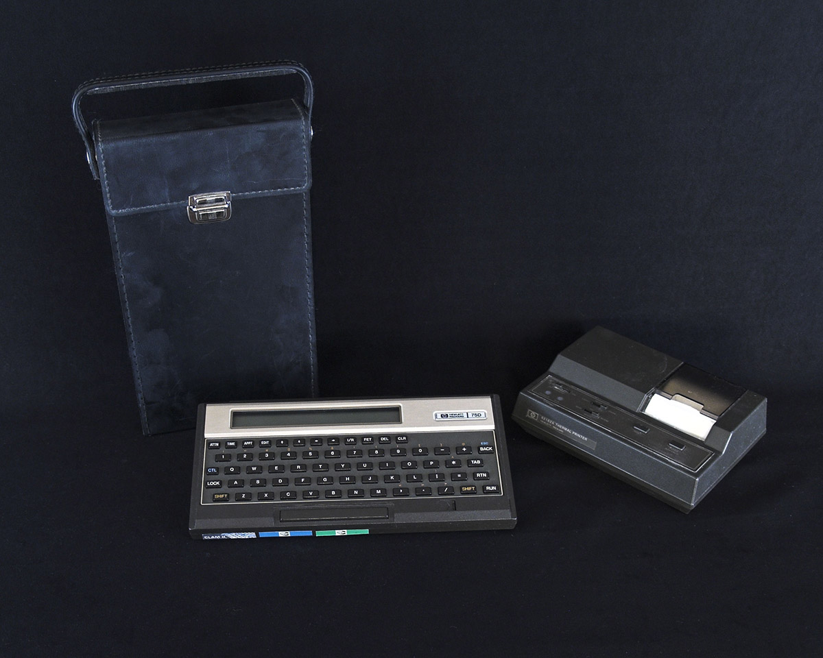 HP 75-d handheld with printer and case
