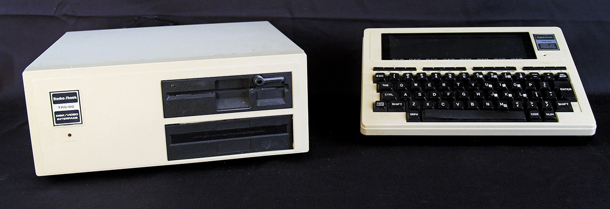 TRS-80 Model 100 with Disk Video Interface