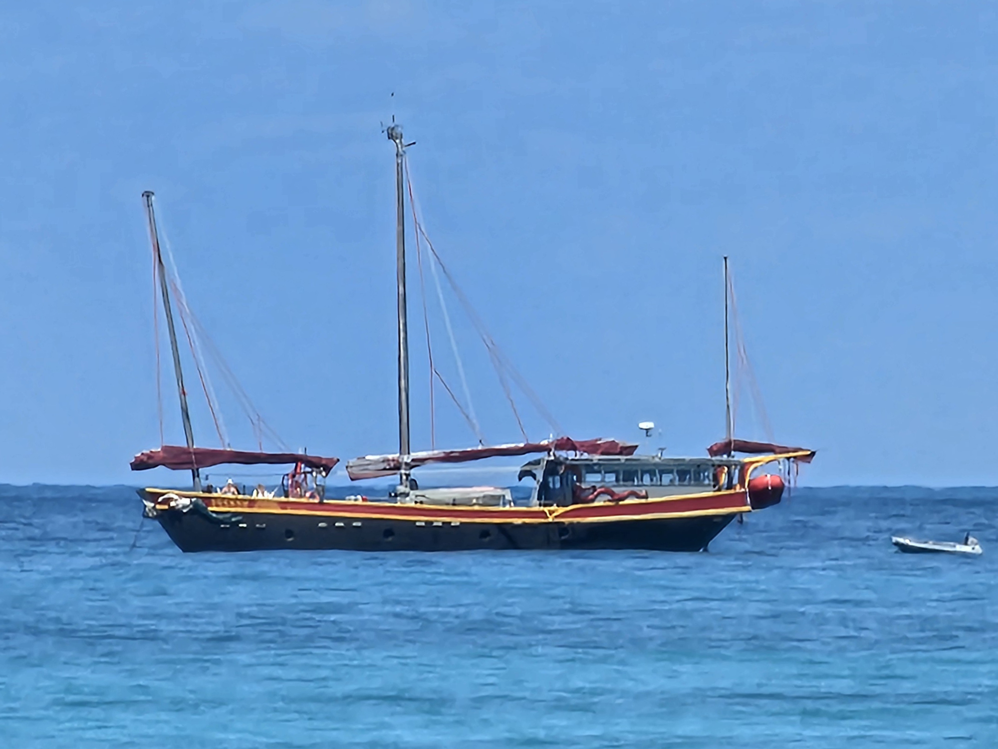 Sailing ship